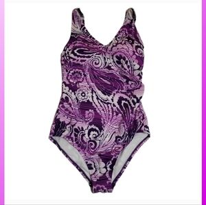 Speedo One Piece Swimsuit. Size 8